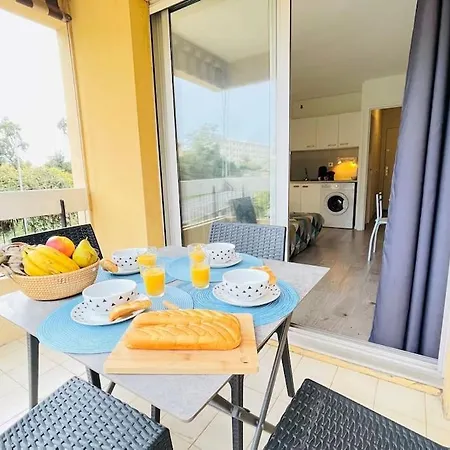 Appartement Les Estivales Boulouris Yourhosthelper
